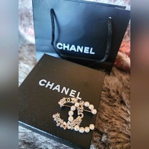 Authentic CHANEL Brooch with bag and box